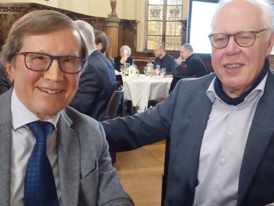 Dr. Arnold Knigge und Eberhard Muras beim Wilhelm-Kaisen-Bürgermahl